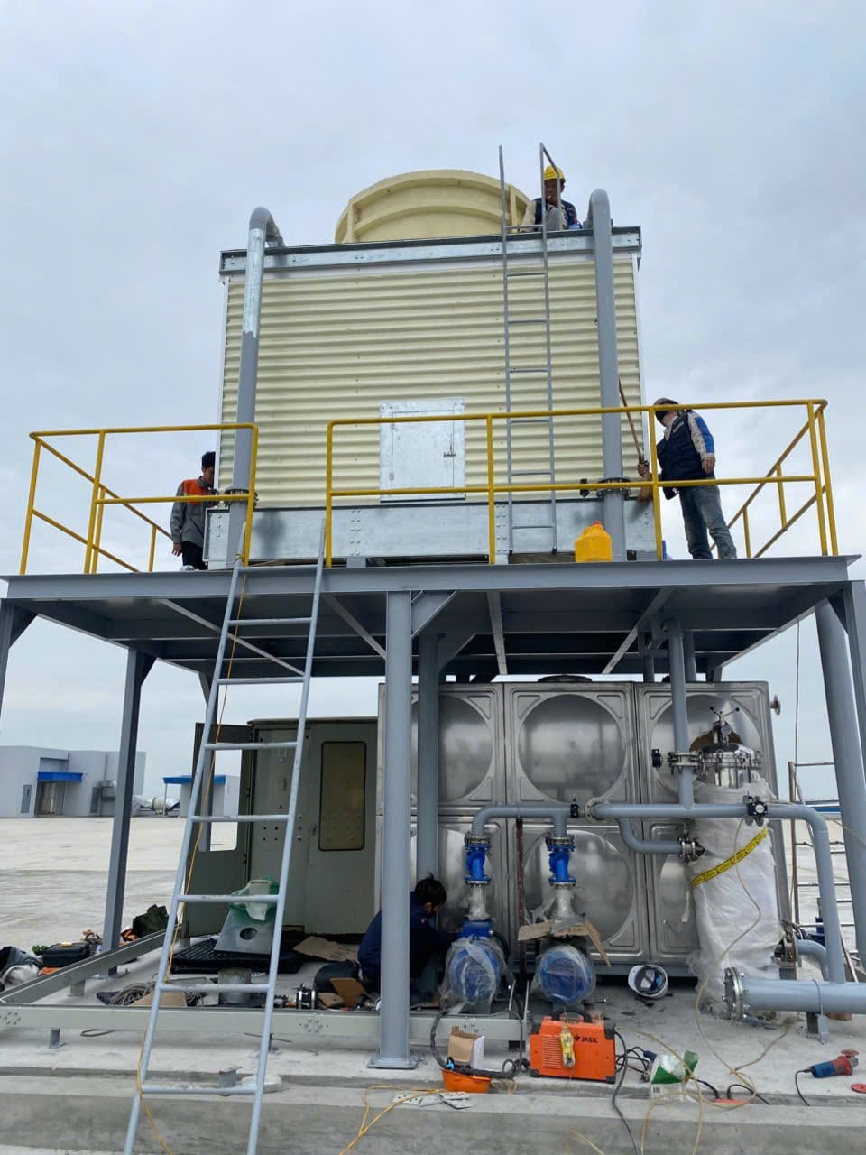 Z6609740450832 9945b44e395b5636c6c21590ff9585a8